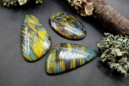 3 cabochons of Faux Labradorite Stone (#4) Cabochons SweetyBijou   