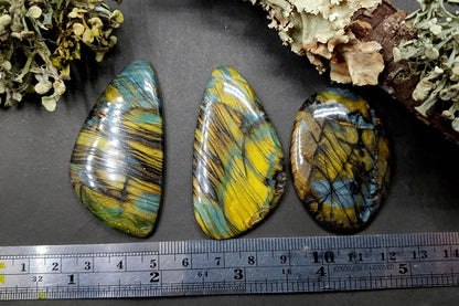 3 cabochons of Faux Labradorite Stone (#4) Cabochons SweetyBijou   